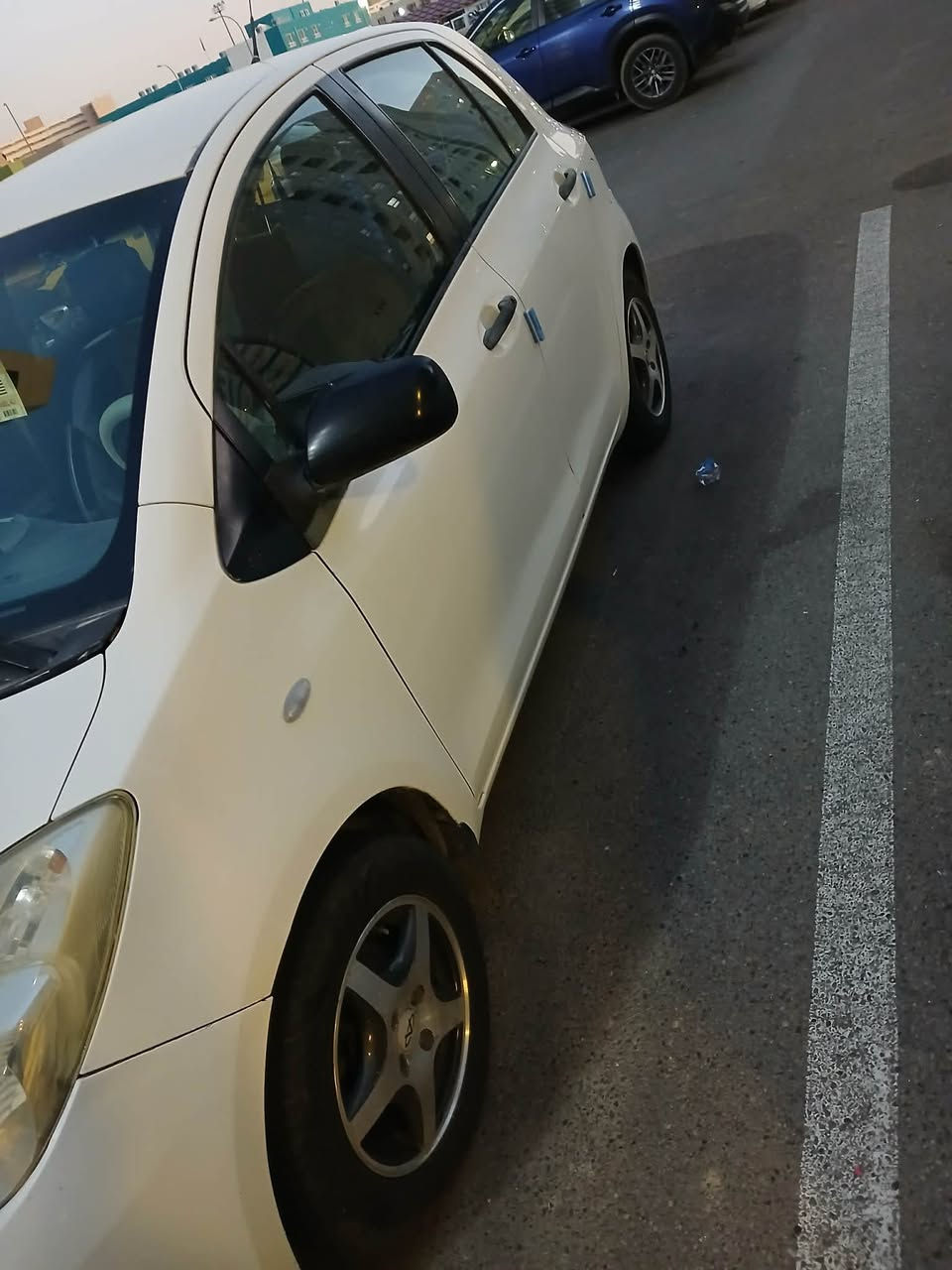 سلام عليكم تيوته يارس موديل 2007خليجي السياره بيهه3قطع طبغ بدون لا تبديل ولا دواخل كير مكينه تخم تاير باتري جديد التبريد شغال السياره ماشيه 80الف حقيقي سنويه جديده هزه جديده ابسمي تحويل مباشر السعر 67وبيهه مجال رقمي ***********مكاني بغداد مجمع بسمايه
