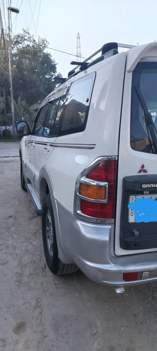 السلام عليكم باجيرو موديل 2002 للبيع مشروع وطني بسمي محرك وكير وتبريد مكفولات بيه صبغ مكانات صبغ المحرك 3500 جديد حاويه الاتصال *********** العنوان بغداد شارع فلسطين
