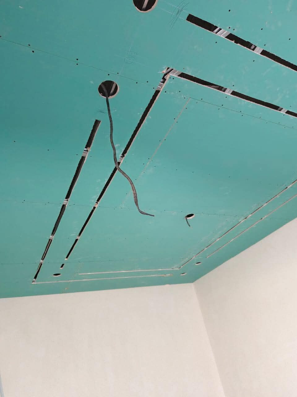 معلم مصري سحبات جبس بورد متفرغ حاليا ***********
