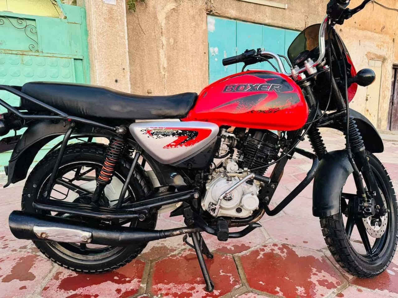 سلام عليكم دراجه بوكسر 2022عل 2023 دراجه نضيفه أوراق سعرها مليون و600 وبيها مجال قليل 
رقم ***********
