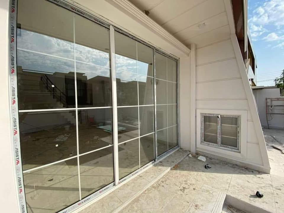 أعمال واجهات 10ملم🧿 🔥
#ابواب_زجاج_سيكوريت
 كادر فني متخصص 👨‍🚒 
للعمل👷‍♀️  
#واجهات1️⃣1️⃣
 #المتاجر2️⃣2️⃣
#والمعارض3️⃣3️⃣
 #والمحلات_التجارية4️⃣4️⃣
#والفواصل_الزجاجية5️⃣5️⃣
 #والمكاتب_في_الشركات 6️⃣
#ومداخل_المولات 7️⃣
#والفنادق 8️⃣
#والعمائر 9️⃣
#وكبائن🔟
#حمامات_الشاور 1️⃣1️⃣
وغيرها من الاستخدامات الشائعة للزجاج #10ملم 
بأسعار مناسبة جدآ 
 #مع_ضمان
 الجودة🥇
 سرعة🚀
 التركيب🎯
 وضمان لمدة عام🤝
يمكنكم اتصال بالهاتف ***********
