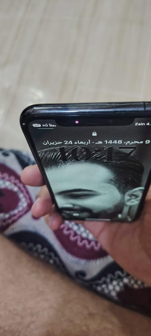 سلام عليكم ايفون 11برو للبيع الجهاز مبدل بطارية اصلية مال جهاز تفصيخ وكسر بالشاشة بسيط ما مبين  الجهاز تعلك شاشتة والكيبور يرادلة تبديل شاشة ذاكرة 256 بطارية 100 جهاز اصلي امريكي سعر ع وضعيتة 250 الف للأستفسار واتساب او خاص ***********
