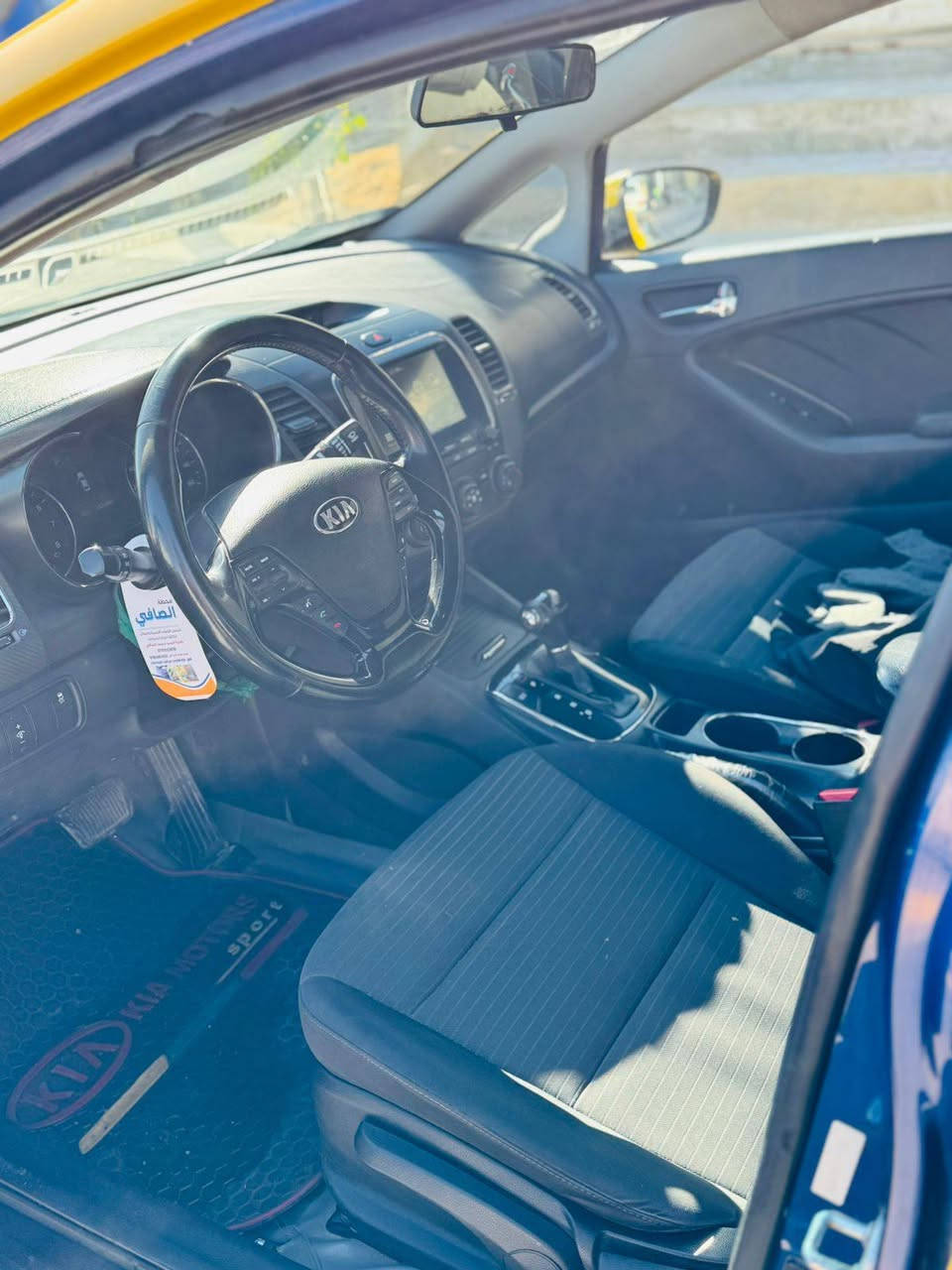 سلام عليكم شباب سياره كيه فورتي 2017سياره وارد امريكي جاملغ والباب فقط نفسيتهن  مصلحات سياره محرك 2000دوش سياره كير محرك حداديه مكفولات  سياره نص فول سياره مشروع وطني ثاني يوم تحويل مباشر رقم ***********
