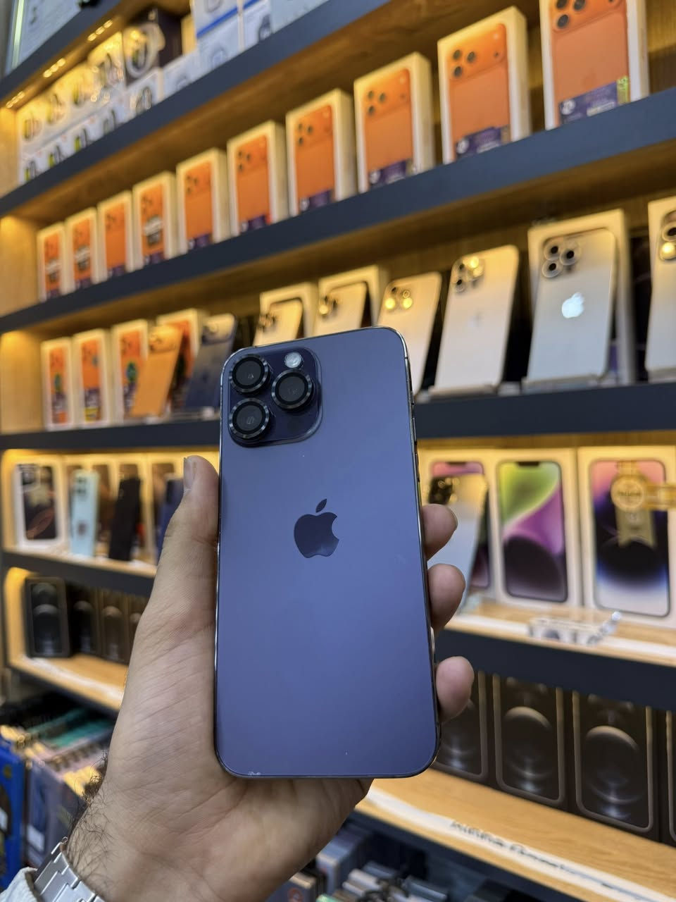 اهلاً زبائننا الكرام
متوفر ايفون مستخدم 

iPhone 16 Pro Max 256 battery 100%
iPhone 15 Pro Max 256g battery 88%
iPhone 14 Pro Max 256g battery 84%
iPhone 13 Pro Max 256g battery 95%

للاستفسار 🚩
*********** عبدالله 

العنوان 🚩
الرمادي التأميم شارع ام عمار مقابل عالم التسوق 

مركز اللؤلؤه خيارك الافضل
