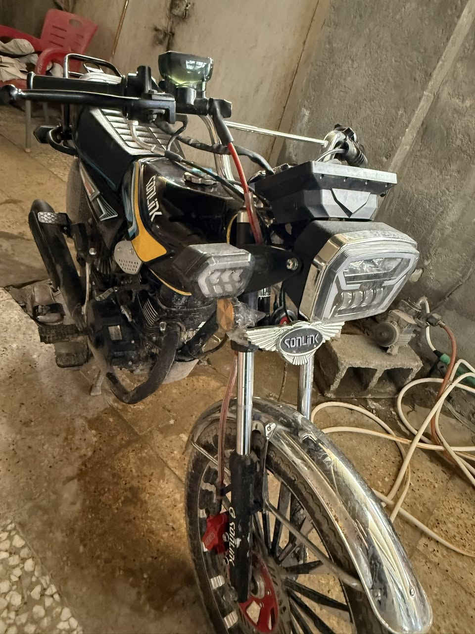 دراجه سونك ٥ كير جديده للبيع مكاني بغداد المشتل كفاله عامه الدراجه بعده على وضع الشركه  للتواصل هذا رقمي ***********
