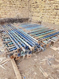 جكات حاضن • ٢٣٠ جك • طول ٥متر