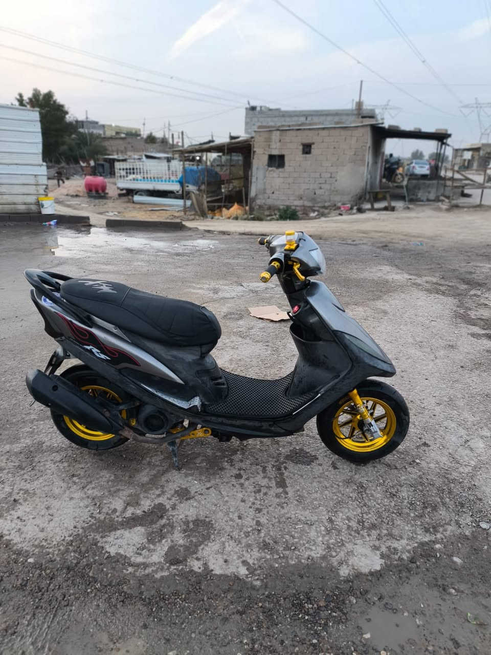 ماكس  عدله للبيع الدراجه بيها تزويد خارجي بيها خير من  الله  الدراجه ما مفتوحه  كلها ختم واحد  ويه المكينه شبعه ومعدل وطمه  الدراجه خير من الله   شلعه ومعدل خرسه الدراجه  مكاني بصره كرمت علي  الطيف  رقمي ***********سعر الدراجه  800 وبيها مجال
