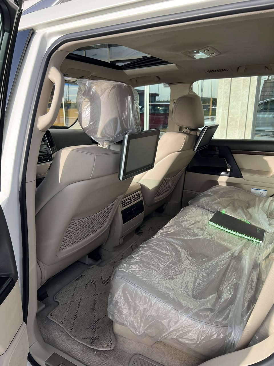 لاندكروز 19 خليجي كفاله عامه ساس اصل رقم بصره تحويل ثاني يوم مكينه كير كفاله سياره حلوه وجديده ع الاخير مال بيت مكانه بالبصره استفسار ***********
