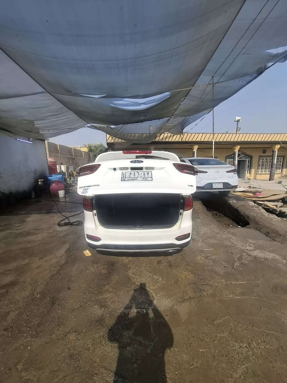 للبيع سورنتو خليجي فول عدا بنوراما ١٨ مكينه ٦ رقم بغداد ماشيه ٩٣ مكان سياره كربلاء سعر ٢٢٥
