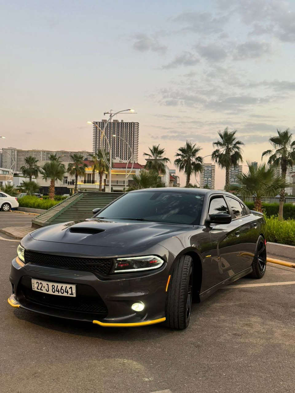 Dodge charger 
Model 2022
RT V8 5700
Plate /Erbil 
Super track pack
56 miles
حادث بدون إيرباك
بجم كبس كلشي بلادي 
ويل حجم 20 
تخم تاير جديد 
سيارة جاهزة من كلشي 
مكان السيارة /بغداد او فلوجة
***********
السعر 197 ورقة بغداد, العراق
