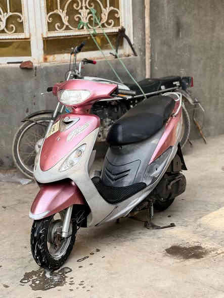 سلام عليكم دراجه ماكس قجمه مال رمبه سلف هندر كهربائيات كله شغاله ما ناقصه اي شي سعره ٩٥٠ وبيه مجال
البصرة الجزيرة ***********
