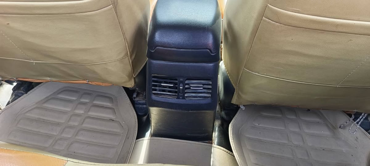 السلام عليكم الانتره 2016 خليجي محرك دوش السياره جاهزه 
حداديه وكير ومحرك كفاله
تبريد قطعتين
فتحه
جلد
السياره بيها قطعتين صبغ بدون دواخل
بابل مشروع المسيب
***********
السعر 110
