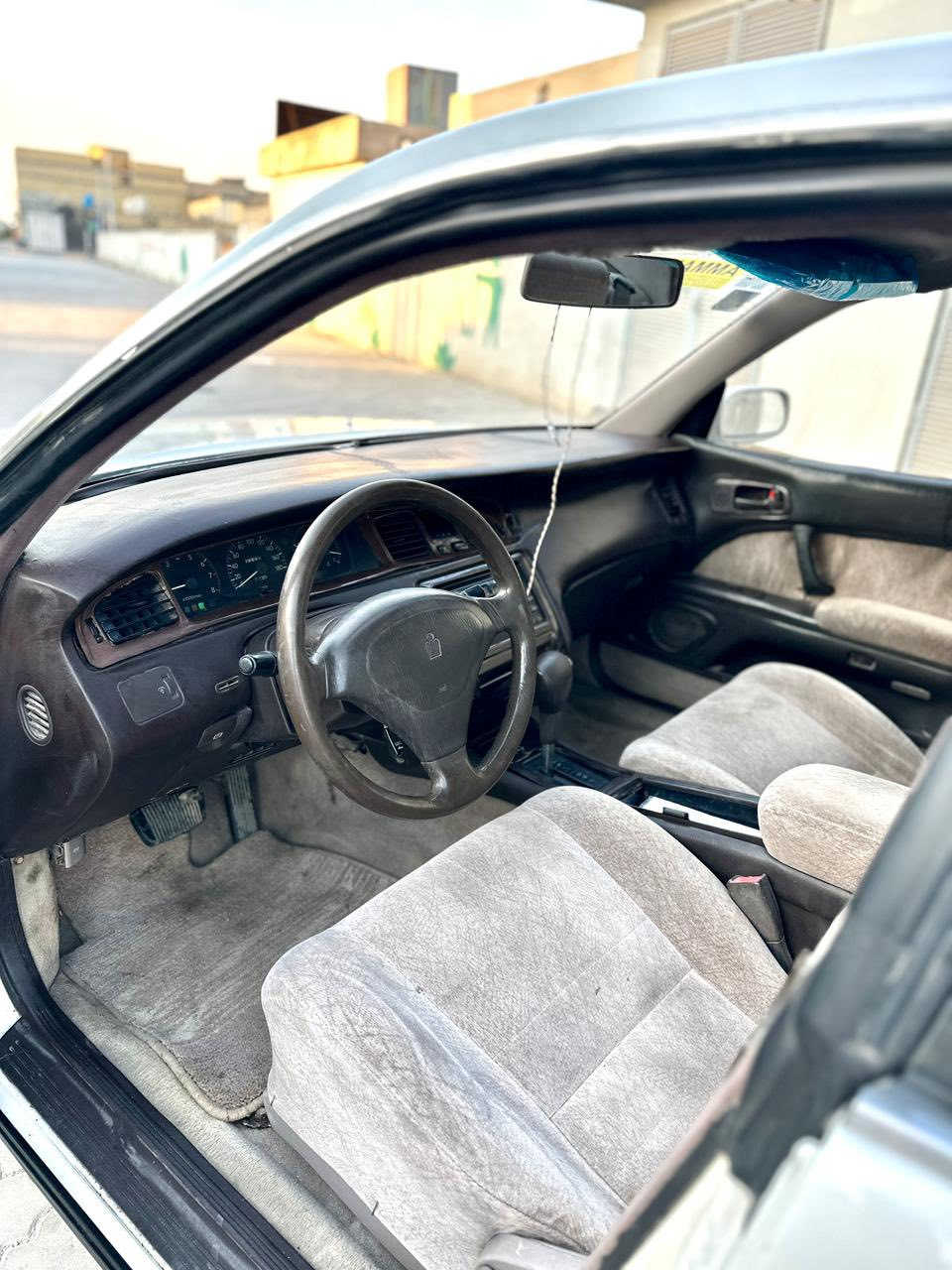 سلام عليكم بطه فصل مديل 95 رقم بصره سنويه مجدد رقم الجديد هزه جديده مكفوله من الكص والنقل جثه والضربه والعيب الشرعي مكينه ثنين ونص كير وحداديه بلكارتون تبريد ثلج شاشه كهربائيات كلهن شغالات تخم تاير جديد السعر59 وبيهه مجال قليل المكان البصره***********
