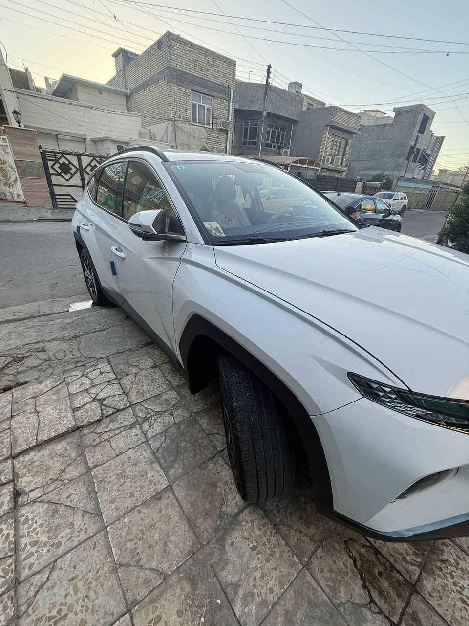 السلام عليكم
توسان 2024 خليجي مكفولة

ماشيه 54 

تشغيل بصمة   

تشغيل عن بعد

سايد بريك دگمة   

كشنات كهرباء

اوتو هولد

بك لايت LED

كروس سرعه

بردات ابواب خلفية

حساسات امامية + خلفية 

تحكم مقود كامل

بصمات عدد 2 

انارة ترحيب

نقطة نزول منحدرات. 

نظام مانع تزحلق 

شاحن موبايل واير ليس  

اشاير بالمري والمري شفط

مخرج AUX + USB‏

وضعيات قيادة

 

مكان بغداد

الشراي يتصل

***********
