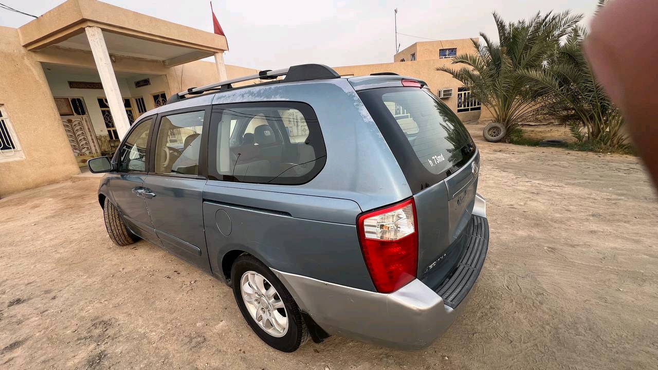 مكينه كاز توني شاده تبريد ثلج دوشمه وحمام جديده خير من الله 
شنو الموديل والسنة للسيارة؟: 
2006
شنو وضع المحرك وعدد الكيلومترات اللي قطعتها؟: 
محرك كاز توني شاده
السيارة هل تحتوي على تكييف شغال؟: 
تبريد ثلج 
شنو موقعك الحالي حتى أسوي المعاينة؟: 
سماوه الوركاء 
السيارة فيها أي مشاكل ميكانيكية أو حاجات تحتاج تصليح؟: 
ماتخسر عليها ربع دينار