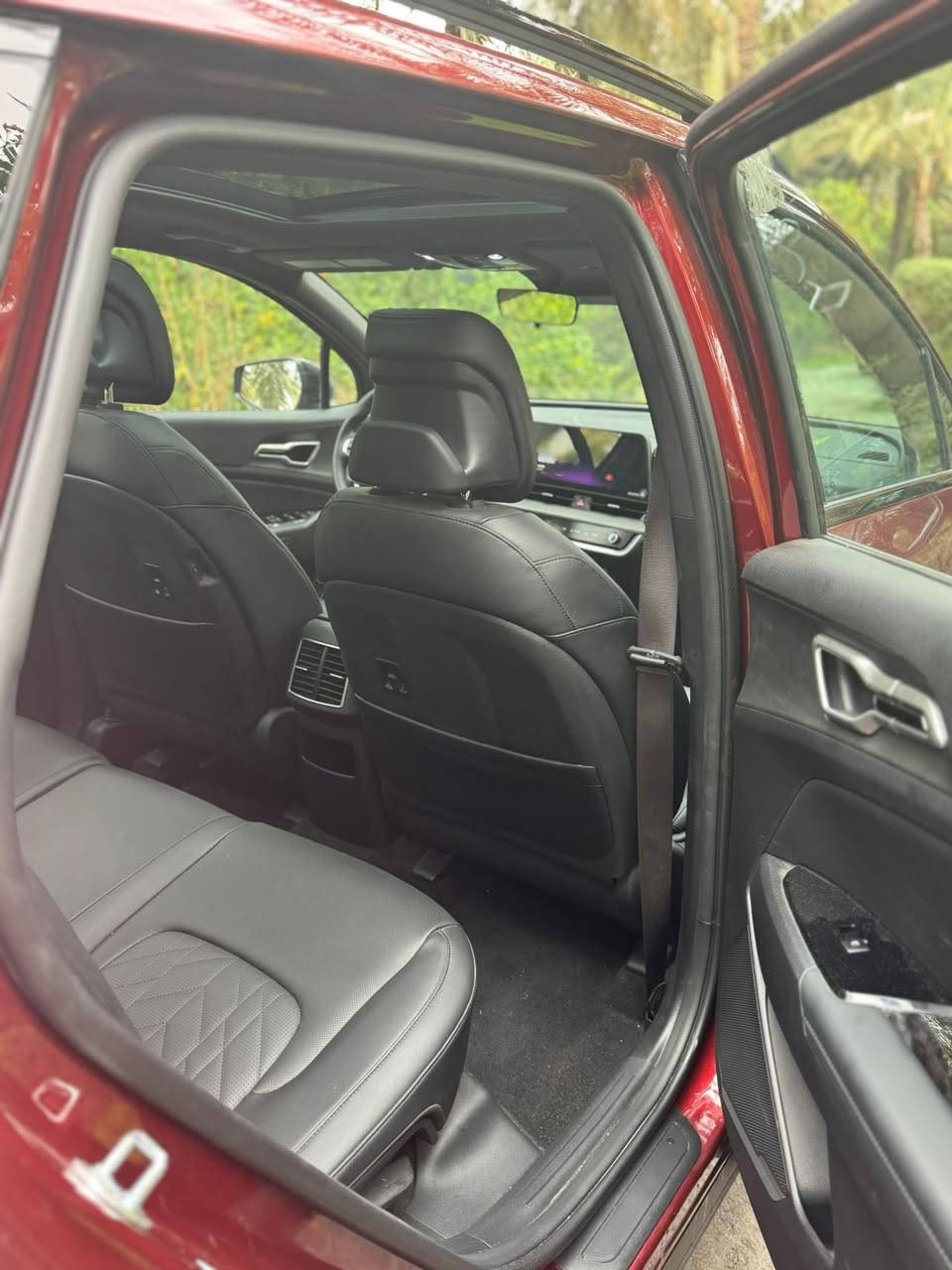 السلام عليكم 
عندي كيا سبورتج اكس لاين موديل 2025 وارد امريكي ماشيه 611 mi السياره مابيها قطره صبغ بنيد ودعاميه نفس اللون السياره بلاديه مرقمه وجاهزه السعر المطلوب 25.000$الف دولار مرقم وبااسمي الحادث موضح كما موضح بالصور
***********ابو مصطفى
