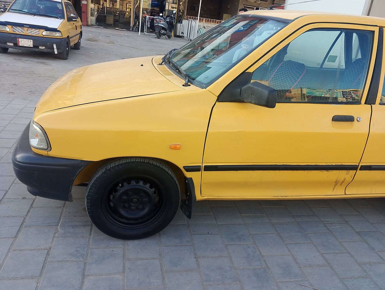 السلام عليكم
سيارة سايبا مديل 2013 سيارة نظيفة 

گير مكينه ، صدر امامي خلفي نضيف 

 سيارة خير من الله هيئه وغرامات

 تصفير جديد ،، تحويل ثاني يوم

   تخم تاير نضيف 

رقم انكليزي ،، هزة جديدة  ،،

كهربائيات جدد بدون نقص 

نقص بور ستيرن بس بيهه ضربه بل جاملغ المامي صفحت سايق وبيهه خياسات ومصلحهن سياره جاهزه 

العنوان: بغداد شعب 
سعر 23 وبي مجال قليل 
اتصال ع الرقم *********** واتساب
