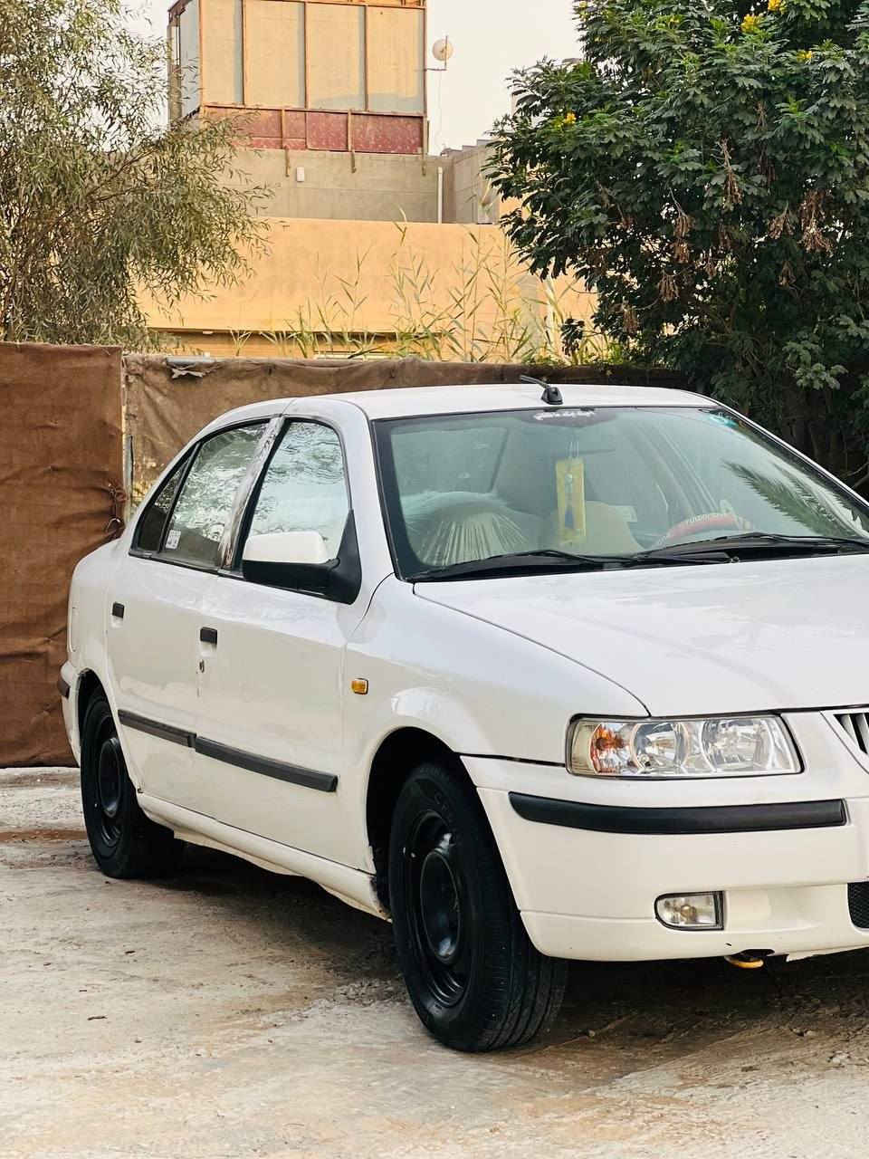 سمند موديل 11 رقم بابل بسمي سياره  مكفوله من ضربه وصبغ بس دواير جاملغات مصلحات فقط كير ومكينه وحداديه خير من الله تخم تاير  تحويل ثاني يوم  سعر 43 وبيهه مجال حك جيه قليل ما متواجد على افيس مكان بابل الاستفسار ***********
