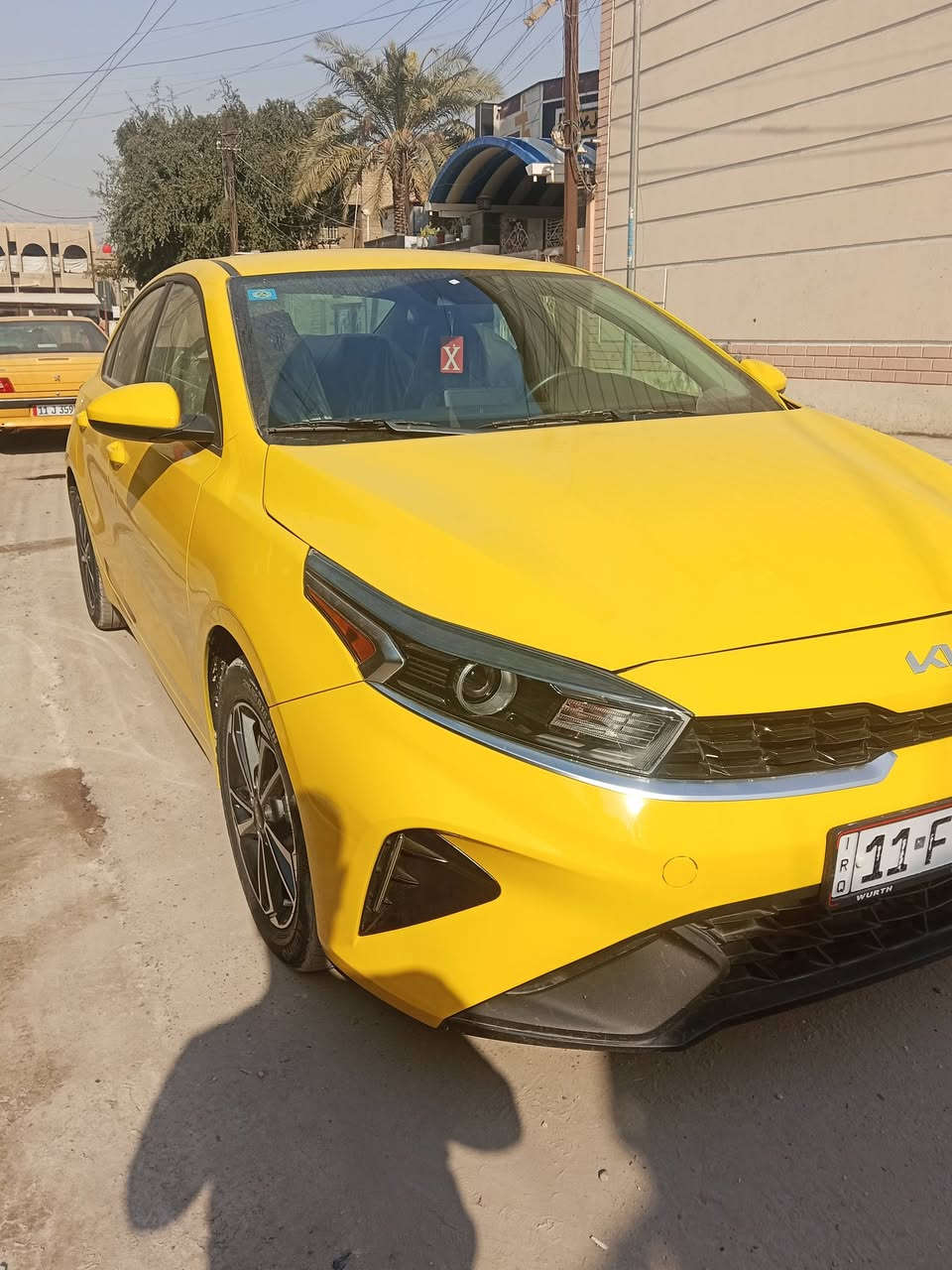 سلام عليكم للبيع فورتي موديل 24 حادث بنيد امبدل بيه ايرباك استيرن فقط سياره جاهزه  مكاني بغداد 
سعر 155 وبيه مجال 
***********
