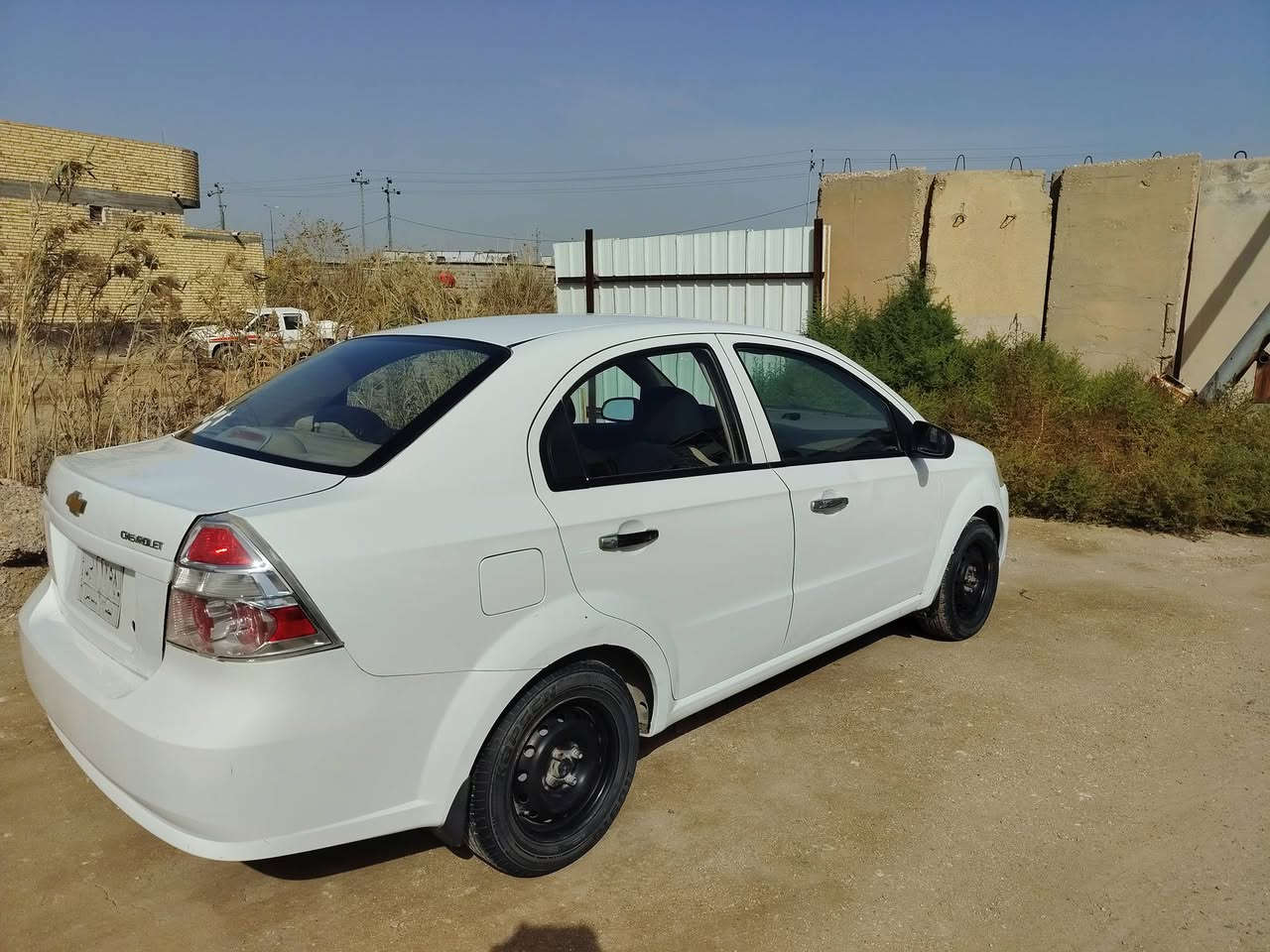 افيو موديل 2015 محرك 1400
كفالة كير مكينة حدادية تخم تاير جديد
بيها تبديل جاملغ ايسر اصلي 
السيارة بأسمي رقم بصرة مشروع وطني  
تريد وكالة تريد مداور 
السعر 82 وبيها مجال
***********
