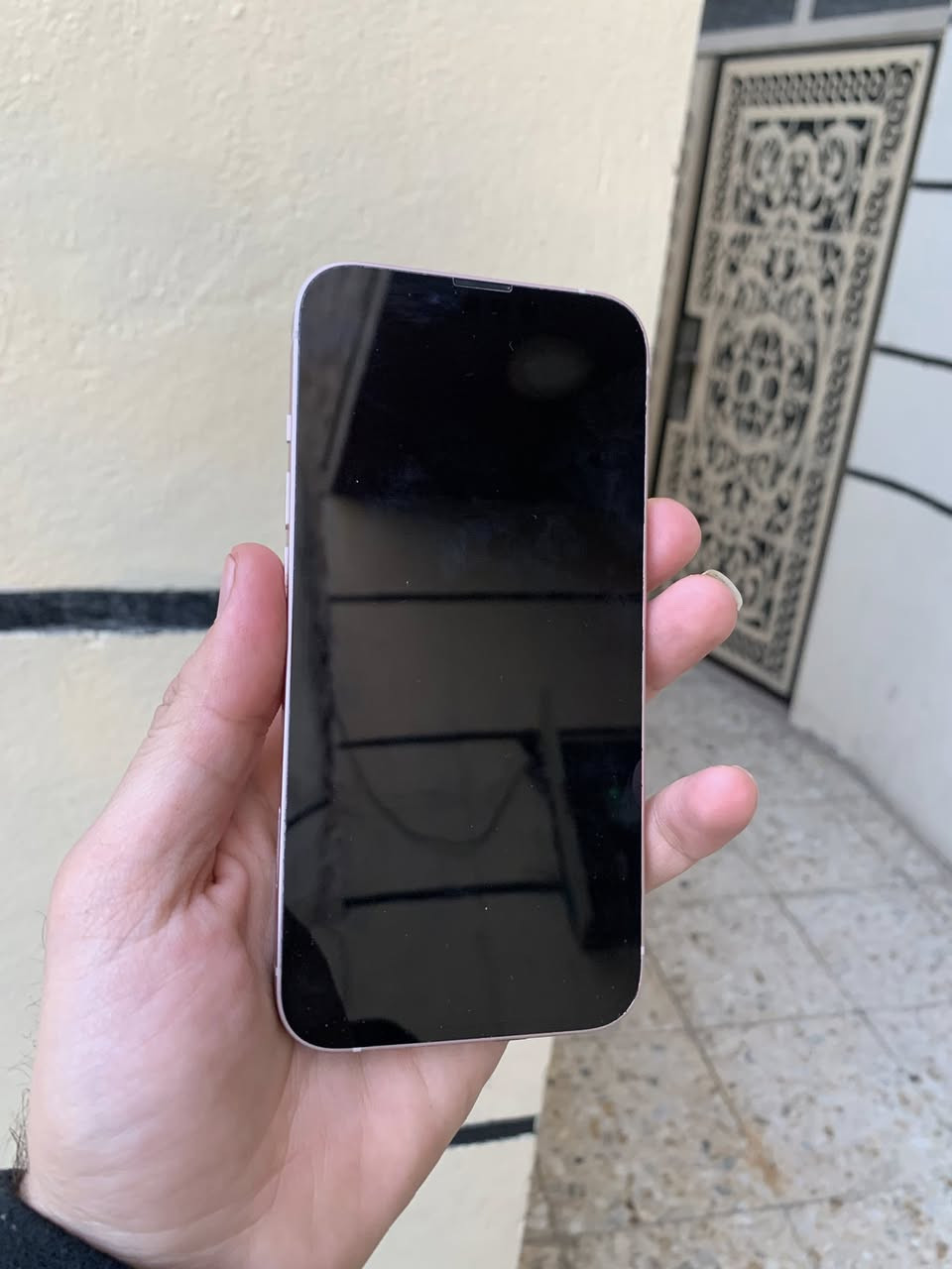 13 عادي 128 جهاز مكفول كله شغال مابي اي خلل وعطل بطاريه 93 بلاد السعر 430 قفله شراي خاص بلديات *********** فقط بيع بغداد
