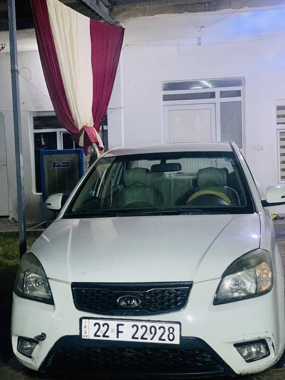 کیاریۆ (kia rio) 2012  بێ سبوغ بۆفرۆشتن  نرخی 108گەڵا (*********** )
