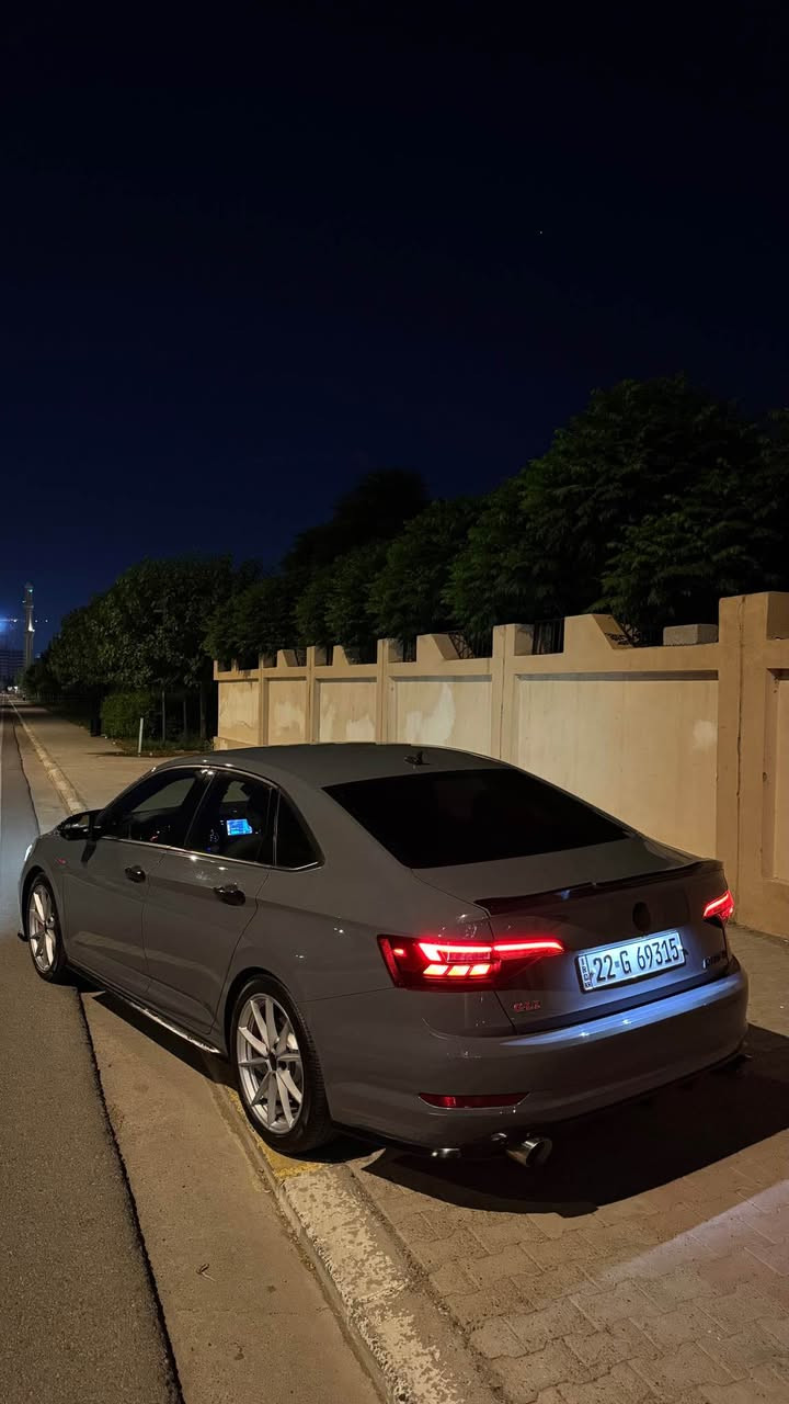 جيتا gli 2020
شبر بالبنيد صبغ بدون دواخل بدون ايرباك
حتى حادث مابيها + مكانين بارد
ماشيه 48 ميل
مكينة كير بشرط
عليها داون بايب 3.5 انج
لويات سبورت
كزوز بورلا
بأسمي السياره رقم وسنوية وهزه جديد
مكان اربيل
١٦٩ ورقه وبيها مجال بسيط
*********** أربيل, العراق
