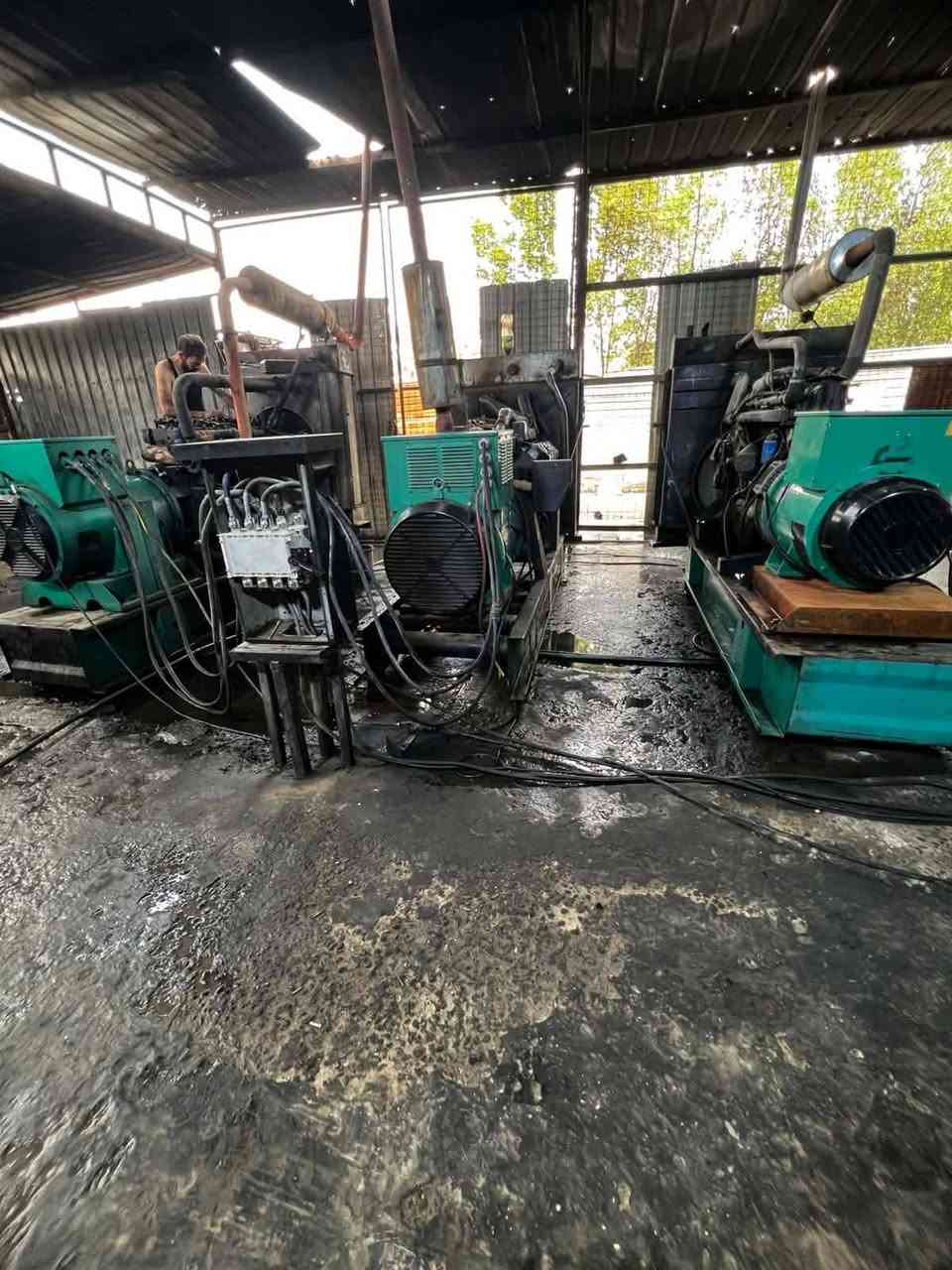 موقع للبيع بي 3 مكاين 143 و 12 ونص وبومة قبق بلاستك كهربائية بي تانكي 20 شغال ابو الاربعة سستم كامرات سستم بلاجكتورات الموقع نظيف درجة اولى اي نقص مابي بي حصتين وحدة 200 كاملة والثانية طلع بيها الكشف منتظر بس يخصصون شكد سعة المكينة حمل من 750 الى 800 الحمل كله داخلي بوردات 2 السعر 6 شدات ونص
عنوان بغداد الرئاسة مالت العبيدي شارع 20 خلف الملعب موقع لا عليه ازالة ولا عليه شي 
***********
موقع للبيع بي 3 مكاين 143 و 12 ونص وبومة قبق بلاستك كهربائية بي تانكي 20 شغال ابو الاربعة سستم كامرات سستم بلاجكتورات الموقع نظيف درجة اولى اي نقص مابي بي حصتين وحدة 200 كاملة والثانية طلع بيها الكشف منتظر بس يخصصون شكد سعة المكينة حمل من 750 الى 800 الحمل كله داخلي بوردات 2 السعر 6 شدات ونص
