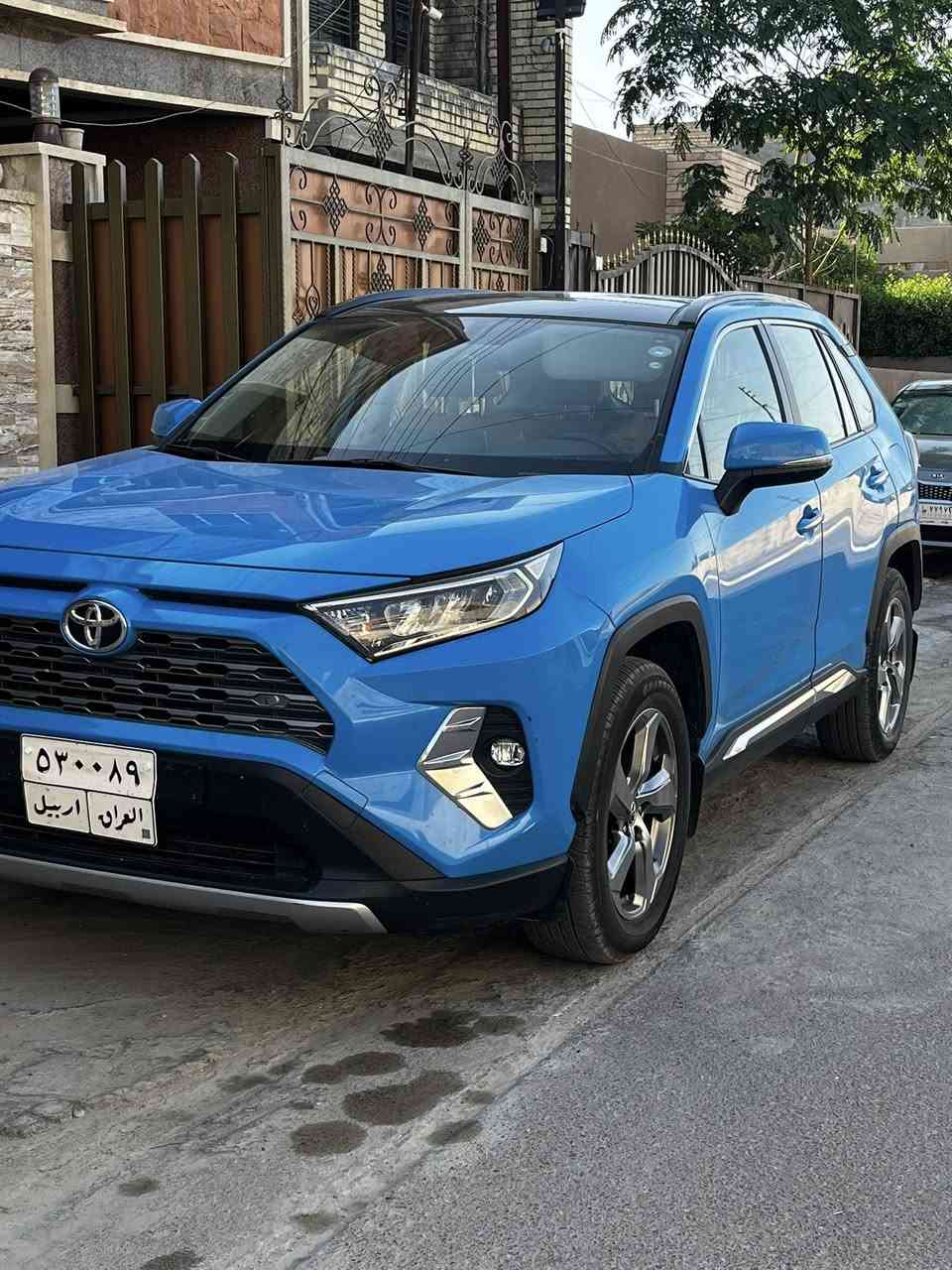 Rav 4 / راف فور فول مواصفات ليميتد بانوراما اعلى فئة
تويوتا راف فور البنزين – أعلى فئة Limited

محرك 2.5 لتر 4 سلندر 

203 حصان  

كير أوتوماتيك 8 نمر 

دفع رباعي 4WDذكي

بكلايت LED كاملة  

لايت امامي نهاريات LED  

ويل كروم 18 إنج  

فتحة سقف بانوراما  

مرايا كهربائية شفط وتسخين مري

مقاعد جلد تحكم كهربائي للمقاعد  

 وتبريد للمقاعد الأمامية 

دشبول شاشة ديجتال

شاشة وسطية لمس وكار بلاي وتحكم نضام صوتي  

Apple CarPlay + Android Auto  

شاحن لاسلكي  

تشغيل بصمة ودخول ذكي

JBL سماعات

رادار أمامي  

مثبت سرعة ذكي  

تنبيه مغادرة المسار  

نظام المحافظة على المسار  

كاميرا 360  دوارة

حساسات أمامية وخلفية  

نظام كشف النقطة العمياء

باب خلفي كهربائي شفط 

ماوس تحكم7 وضعيات قيادة  ايكو ونورمال سبورت وثلجي ورملي وصخري 

تبريد ٣ قطع 

السيارة بدون تكحيل بدون اي بارد فقط رصعات وشخوط بسيطة واضحة بالصور ماشيه 90 الف ميل تقريبا السيارة صيانتها كلها داخل ساز   الاستفسار ***********
