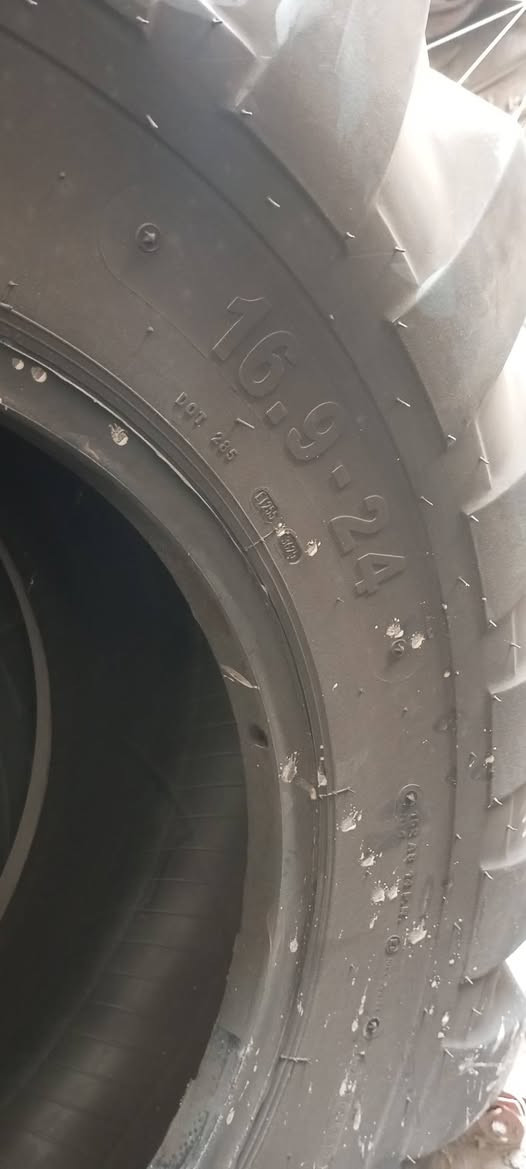 يوجد اطارات تركي حجم 24_9_16للاتصال ***********
