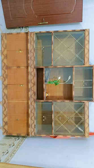 سلام عليكم 
غرفه كامله للبيع نضيفه 
السعر 300 و بيها مجال 
المكان/ السماوه.. الوركاء.. 
التواصل على هذه الرقم...  ***********
