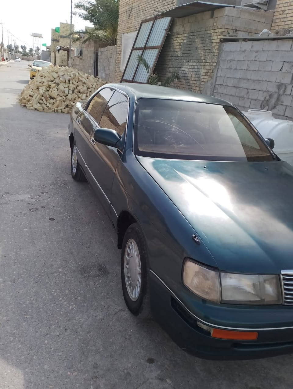 السلام عليكم كراون بطه متصل للبيع سيارة كير مكينه شرط النظافة كفاله مكينه 300 الكشر شوف العين لون زيتوني تبريد شغال كهربائيات كلها شغاله رقم نينوى مشروع وطني  باسم أبن عمي  شرط المداور السعر 40 وبيها مجال المكان ميسان رقم الهاتف ***********

