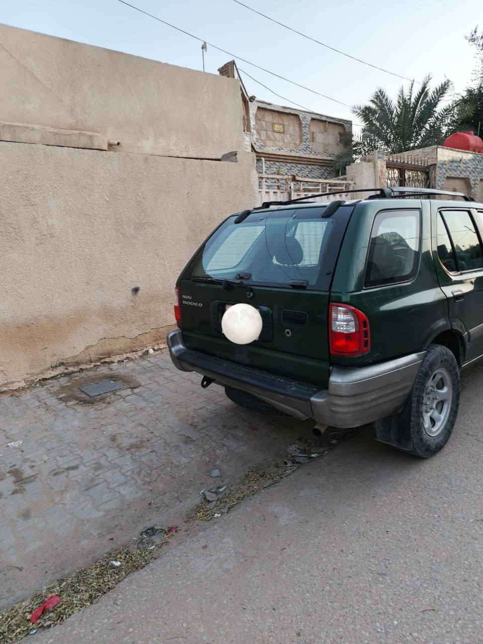 سلام عليكم للبيع سياره ازوز روديو ياباني موديل 2000 محرك ثنين ونص حداديه جديده تخم تاير رقم اربيل مكان سياره بالنجف سعر 55
للاتصال ***********
