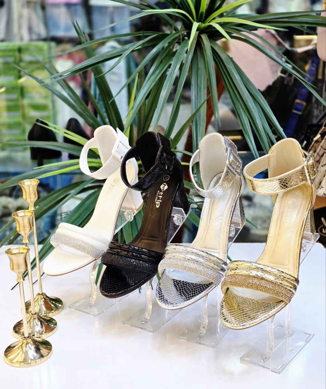 كعب ارتفاع 6 سم

37-38-39-40-41


**إذا كنت صاحب هذا الإعلان وتريد حذفه لأي سبب، رجاءا أرسل رسالة إلى الدعم الفني**