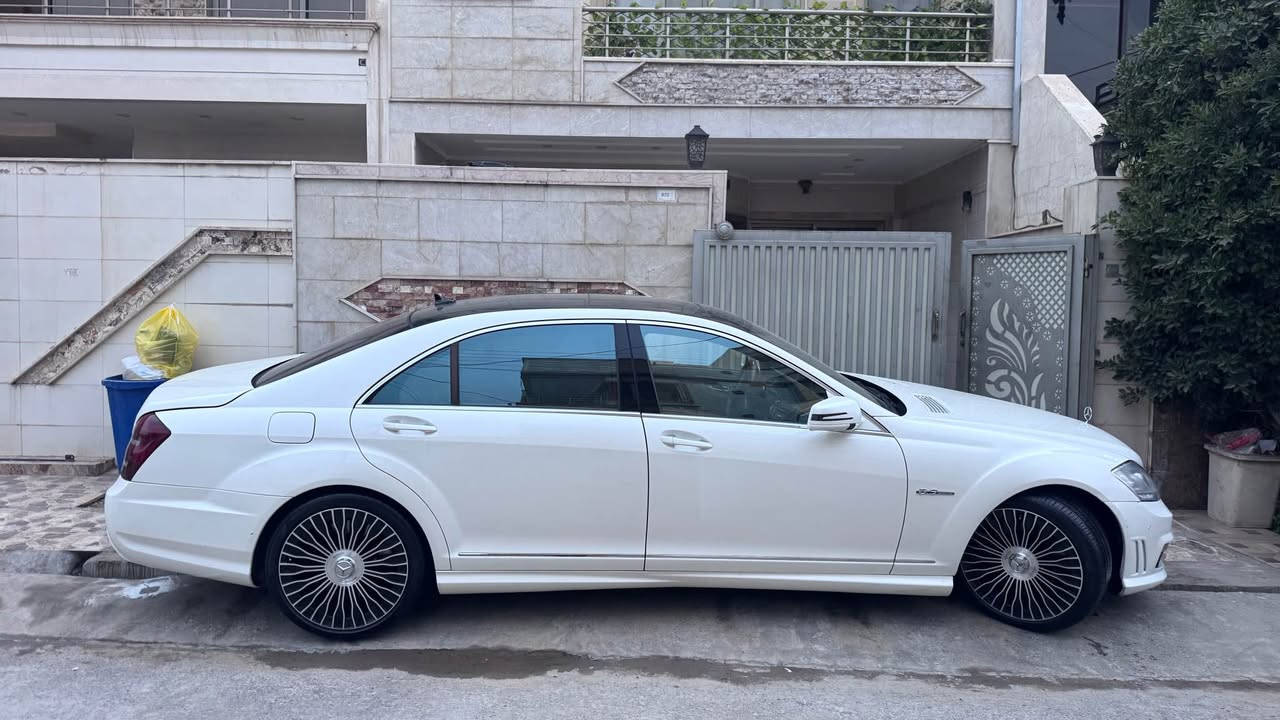 فرۆشتنی خێڕا 
مێرسیدز بێنز ئێس کلاس بیلاد ٦٣ ئای ئێم جی 
سەیارەکە دوبەیە ساخە و پێش و پشتی کەپسە  هەمو شتی مەزبووتە  مواسەفات VIP فول *********** أربيل, العراق
