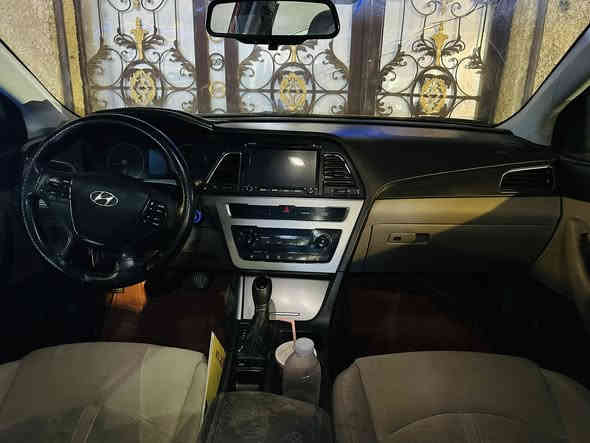 السلام عليكم مرخصة مدير الكروب سوناتا موديل 15 وارد أمريكي حادثها جاملغين وبنيد نفسهن راجعات ماشيه 90 صدر تاير باتر كله جديد تحويل ثاني يوم نص فول السعر 98 غير متواجد ع نت ***********
