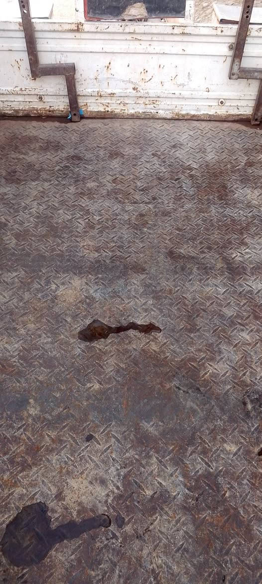 ستوته للبيع شاصي نضيف مكينه موديل 22سعر 900وبيه مجال شيء قليل***********

