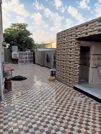 طريق السنيه • ٣٠٠م • ٢ غرف