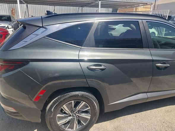 يالله السلام عليكم توسان هايبرد 2024 فول عدا الفتحة والجلد لون زيتوني ضرر(1) قطعة جاملغ عكس السايق خلفي عكس قبغ البانزين بدون دواخل بدون ايرباك بدون فتح اي شي بجم + خلفي كبس كفاله عامه تصليح درجة أولى ماشيه ٩ الف مرقم بغداد باسمي السيارة احلى من الصور بهوايي
***********
