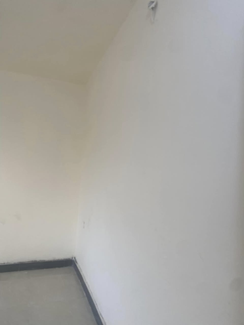 مشتمل السيديه بال٤٠٠ فرع خلف مقهى السلطنه طابق اول باب خارجي منفصل هول وغرفه نوم ومطبخ وصحيات كله مجدد يكفي عائله صغيره التفاصيل على الواتس أب 
***********
