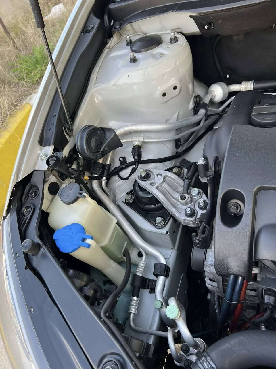 بەناوی  خوای  گەورە   هۆندا  ئاڤانتی   کامل  سپۆرت   2008  کامل جایز کراوە   دەعامی   بۆ  دەعامی  بەشەرت    گێڕوو  مەکینە   بەشەرتی    فیتەر   ناوو  دەری   لۆک   قەترە  خایسی  نیە   تەنجیل  بلووتوز    چوار   سەماعە  سپۆرت  کامل  جامەکانی  هەڵگیراوە       شوێن   ڕانیە   58گەڵاو  محامەلە   ***********
