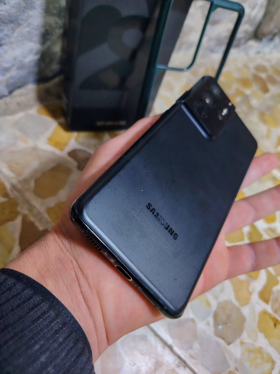 سامسوك S21التره ذاكره 256رام 12بطاريه 5000ملي انبير شحن ايكفيك 24ساعه تغريبن الجهاز شرط من الفتح ومن التبديل صورو حيل حلوه الزوم 100×حساسات الكامره كلهان شقاله شرط الجهاز حيل حلو ونضيف السعر 325وبي مجال للطيبين للستفسار على رقم الهاتف كورك ***********اسيا ***********
