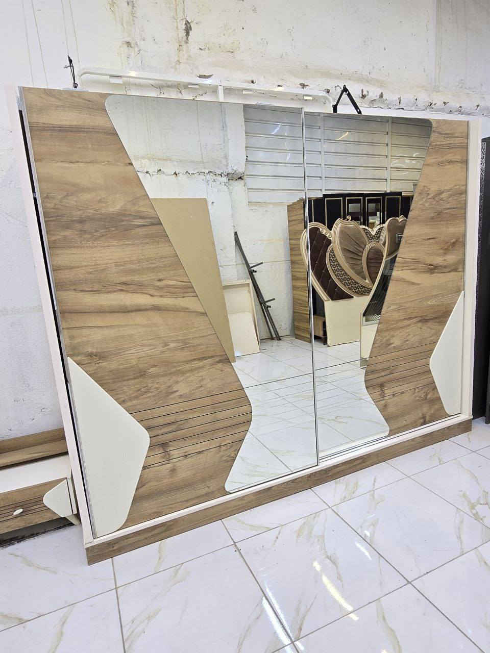 غرفة مستخدمة نضافة 90%
عدد القطع 1
سكك هايدروليك 
سرير جك مخزن 
لون مميز 
كوالتي عالي 
سعرها 900//700
شد ونقل داخل بغداد مجاني
حجز واتساب فقط


**إذا كنت صاحب هذا الإعلان وتريد حذفه لأي سبب، رجاءا أرسل رسالة إلى الدعم الفني**