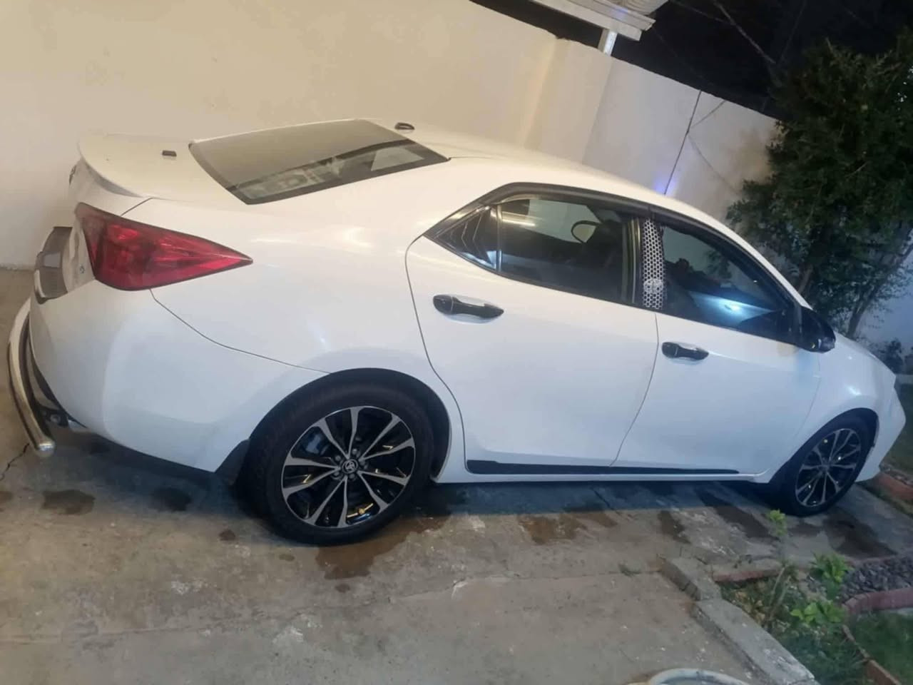 سلام عليكم كورله لبيع 18رقم بغداد مكان سياره ديالى المقداديه سعر 148  ***********
