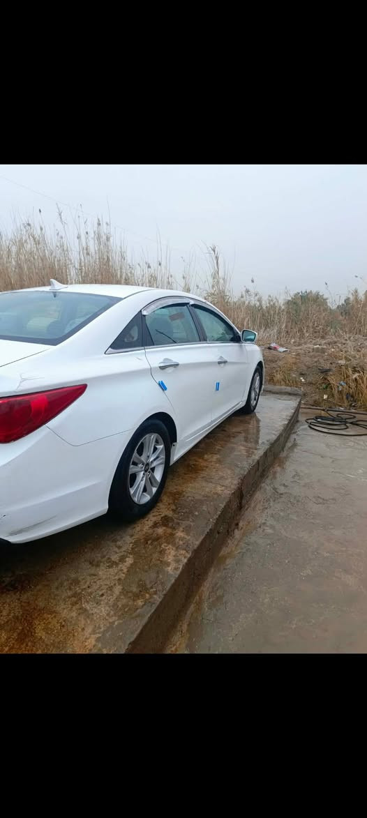 سوناتا موديل 11
امريكي رقم ديالى بسمي مكان السياره بابل الحمزة الغربي 95 وبيه مجال قليل ***********
