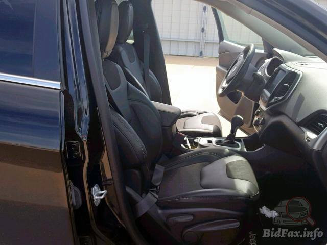 #السلام عليكم جيب شيروكي 2018 سعر 120 وبيها مجال سيارة جدا جدا نضيفة.
كراسي جلد اسود 
بصمة 
بصمة ابواب
صندوك كهرباء 
حساسات 
محرك 2400
كشن السائق كهرباء ٣ حركات 
شاشة اكبر مقاس مع كامرة خلفية 
رقم بغداد انكليزي بسمي هزة جديد
لاستفسار اكثر على خاص ***********
