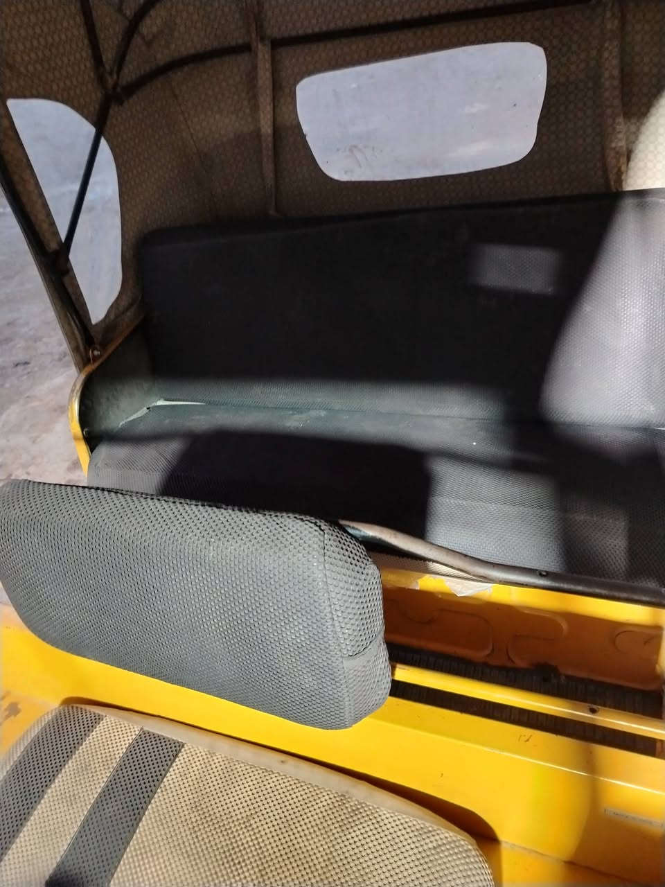 سلام عليكم
تكتك داخله ب17اوراق اصولي اتعهد لترقيم تحديث 21دشبول ضفاير بوريات جادر مكينه 20 كرهبايات كلها شغاله تخم تاير جديد جاهزه كبل لشارع مكان قلعه سكر السعر 3و100وبيها مجال ***********
