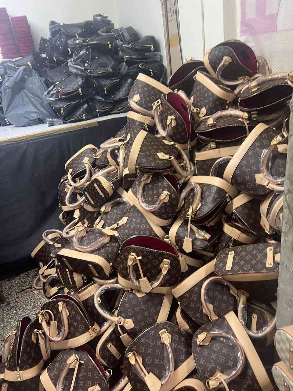 شروات باقل الأسعار 
باقي الاشكال والاسعار في القناة التلجرام ⬇️ ⬇️ 
https://t.me/+1np7yG5F9XU0NDBk
https://t.me/+1np7yG5F9XU0NDBk


**إذا كنت صاحب هذا الإعلان وتريد حذفه لأي سبب، رجاءا أرسل رسالة إلى الدعم الفني**