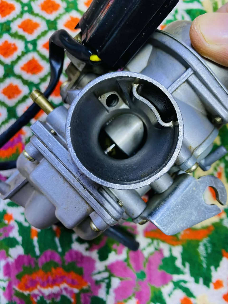 السلام عليكم كابريته مال موطور ياباني نضيفة التفيدو يدفع سعر مناسب


**إذا كنت صاحب هذا الإعلان وتريد حذفه لأي سبب، رجاءا أرسل رسالة إلى الدعم الفني**