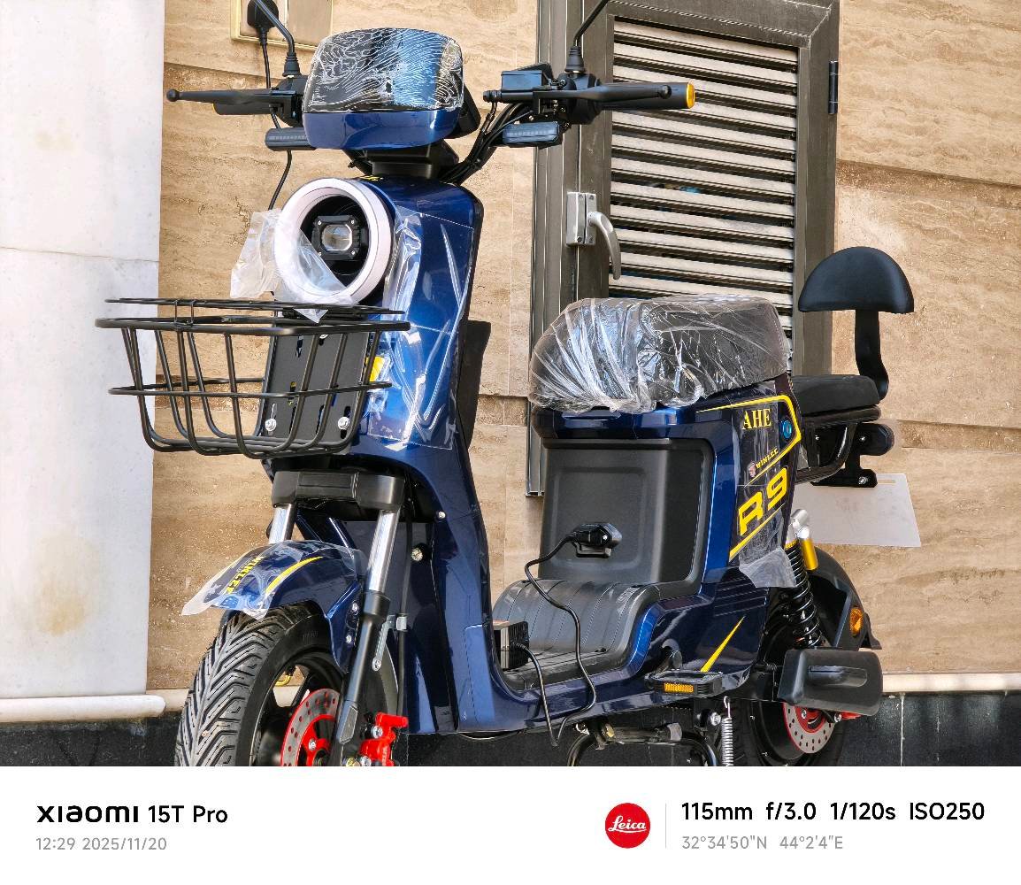 دراجة R9 2026 تلمع لمع بطاريات جدد 2026 الكبار الدبل 32 امبير 5 بطاريات ونلي كلشي بلادي فول تزويد لايتات اضائات جاملغ كاربون صارلها 4 شهور وكلش نظيفة حيل ملف 1500 واط حقيقي بيها بلوتوث تمشي 109 وهمي والحقيقي 65 يمشي بطاريات تتحمل 30 كيلو عنواني كربلاء حي الاسرة ، سعر ثابت قفل اكو صور اكثر وهي مغسوله تشوفها شلون تلمع وجديدة